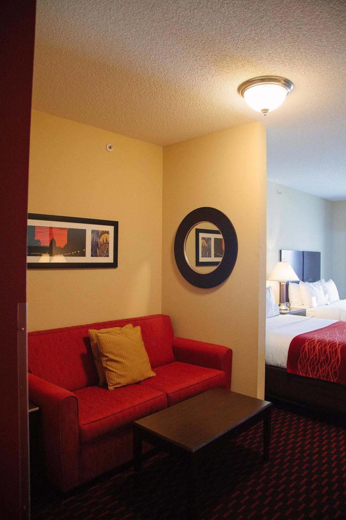 Comfort Inn & Suites Tunkhannock Bagian luar foto