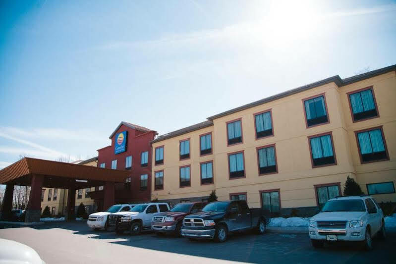 Comfort Inn & Suites Tunkhannock Bagian luar foto